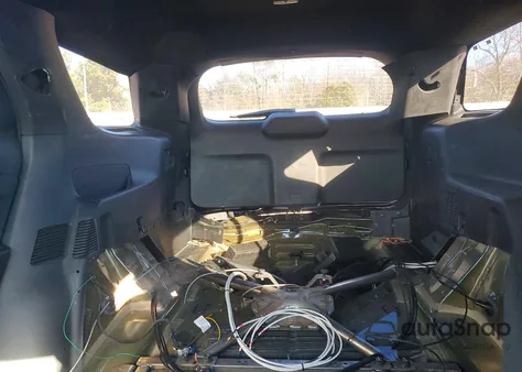 2023 Ford Explorer Police Interceptor z USA, uszkodzony, nr VIN 1FM5K8AB2PGA06345